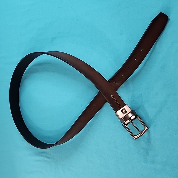 Columbia Reversible Leather Belt Black/Brown Size 42/105 - Picture 2 of 9